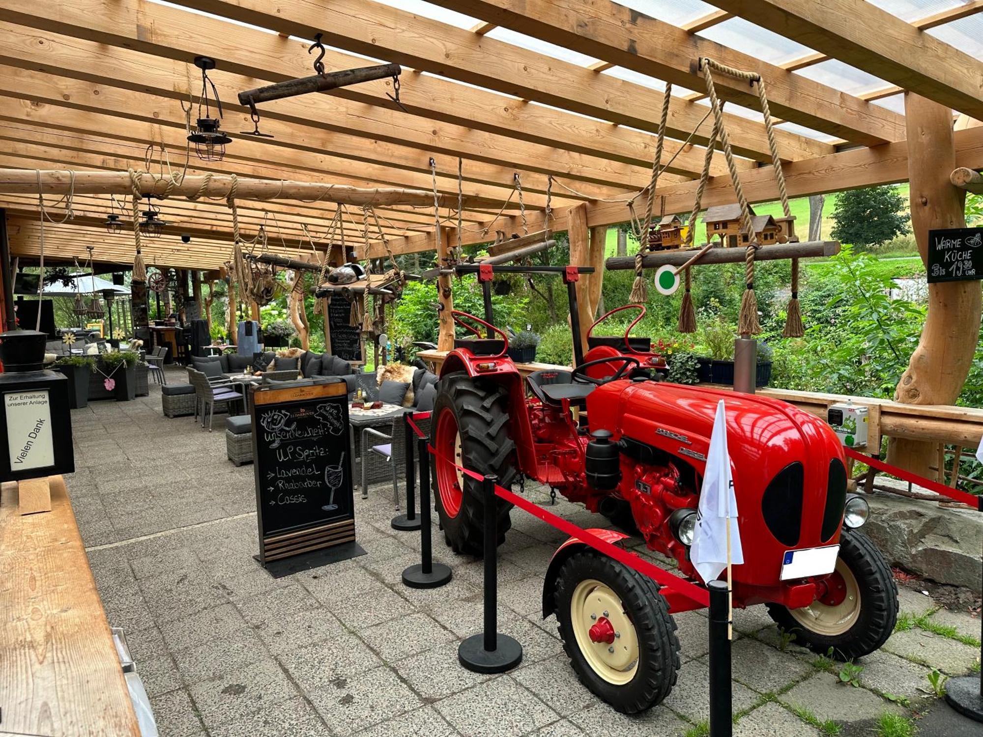 Отель Erlebnishotel & Restaurant Fichtenhaeusel Am Poehlagrund Kuhberg